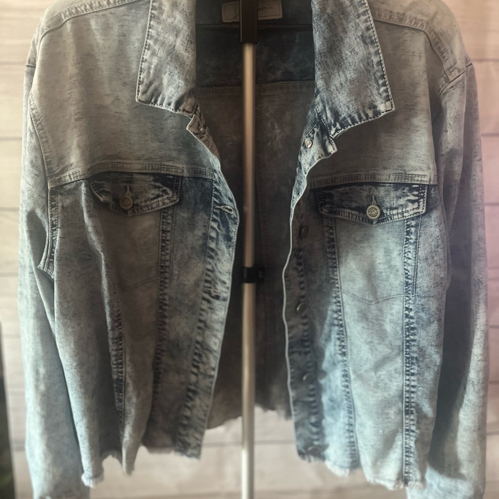 Libby Edelman Blue Jean Jacket Cropped Style